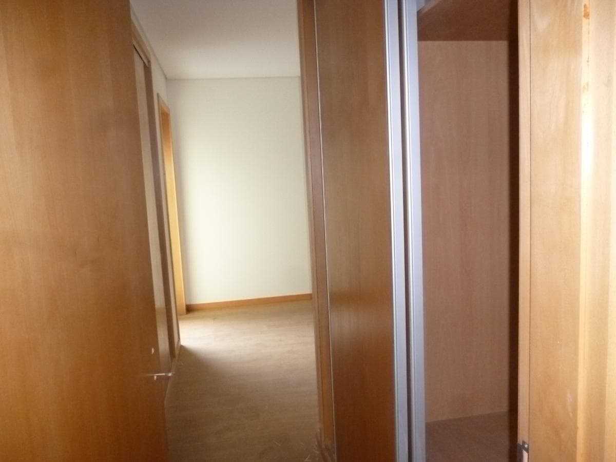 Apartamento T3 com Garagem · Vila Verde — image 9