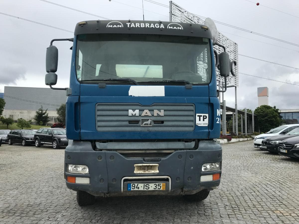 Man 26.313 6x4 · Ano 2002 — imagem 2