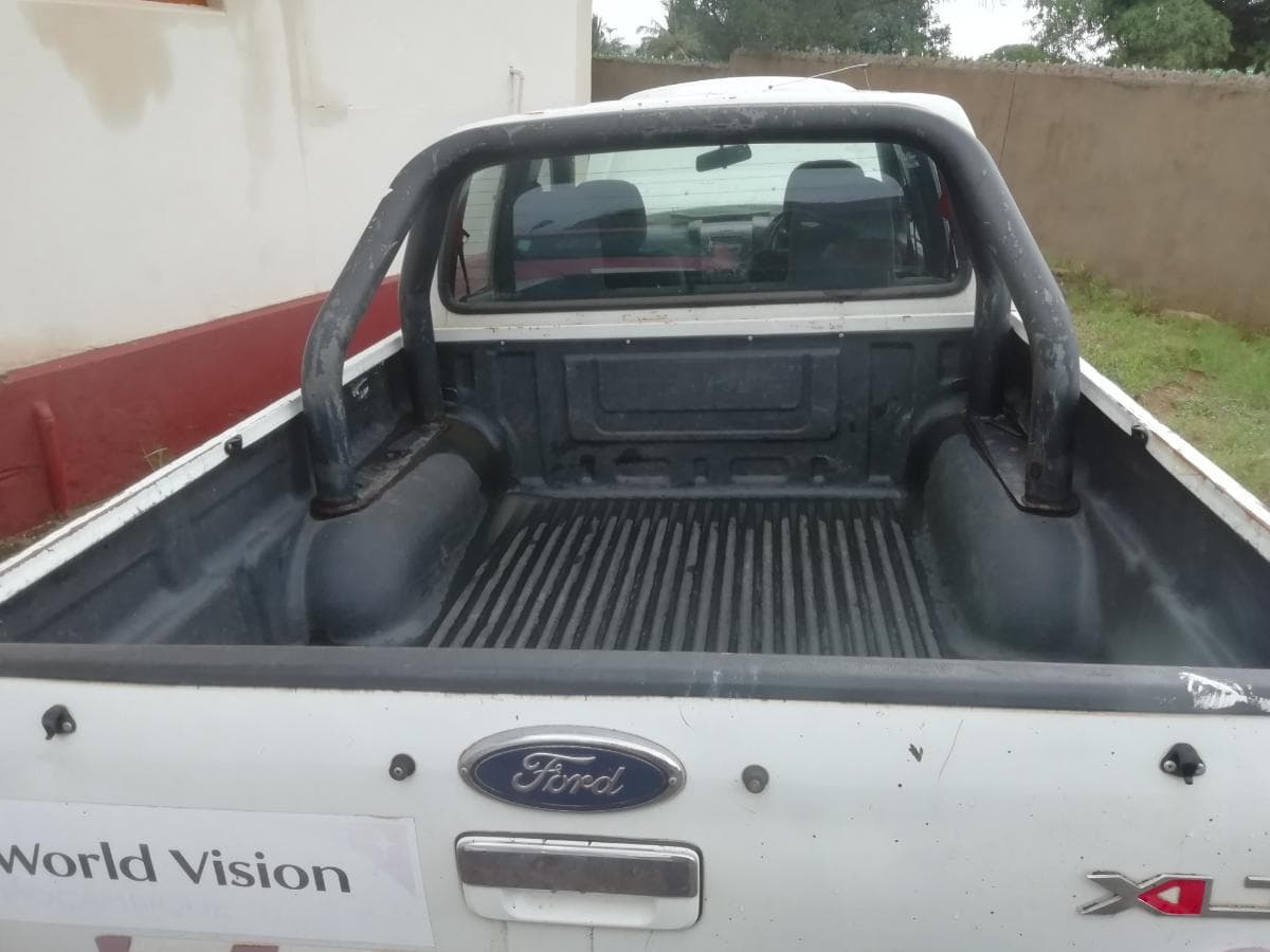 Ford Ranger XLT 2.5TD · — imagem 15