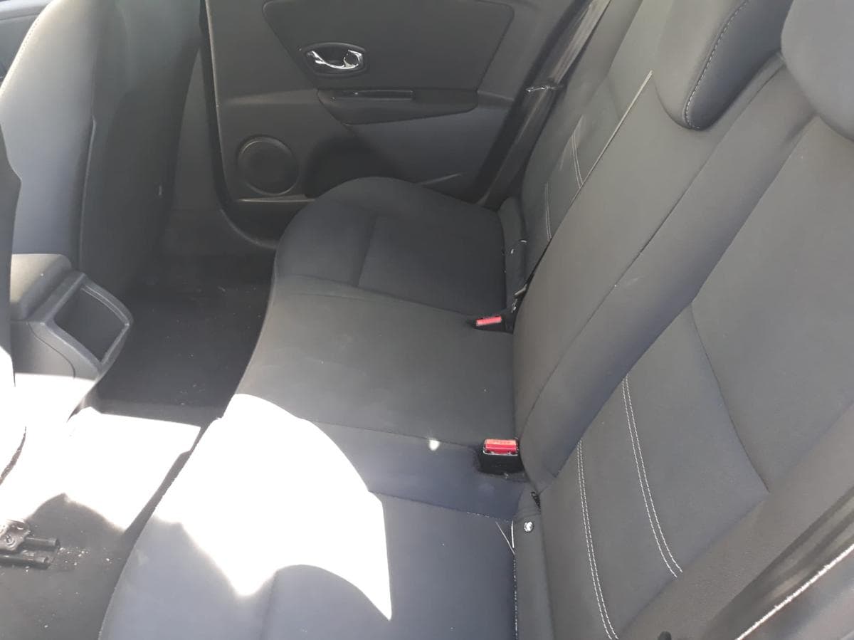 Renault Mégane 1.5 · Ano 2014 — imagem 18