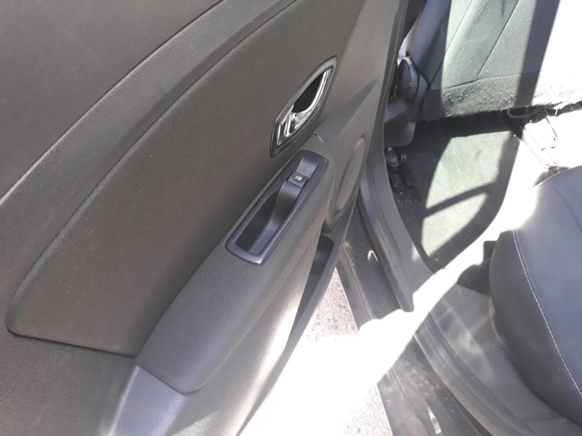 Renault Mégane 1.5 · Ano 2014 — imagem 25