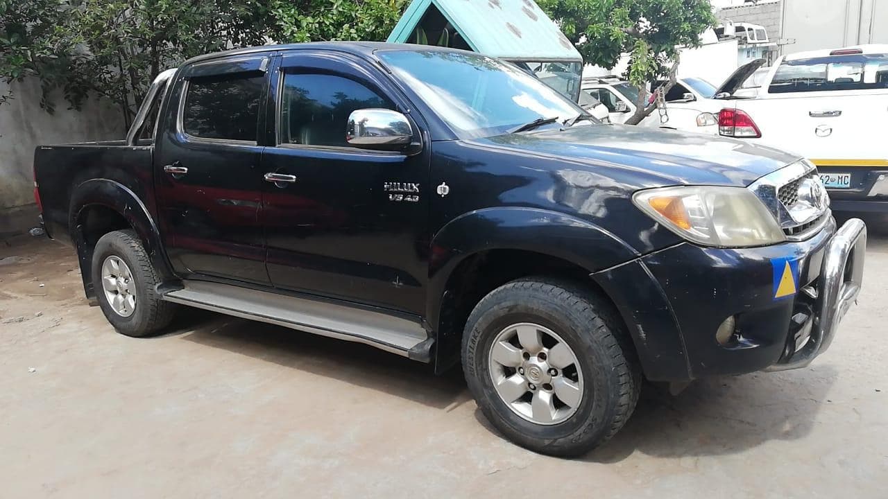 Toyota Hilux · — imagen 4