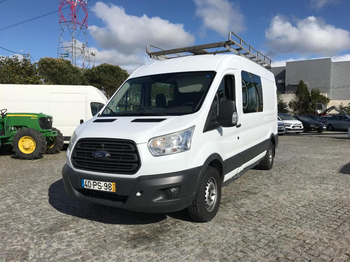 Ford Transit 2.2TDCI · Ano 2015 — imagem 3