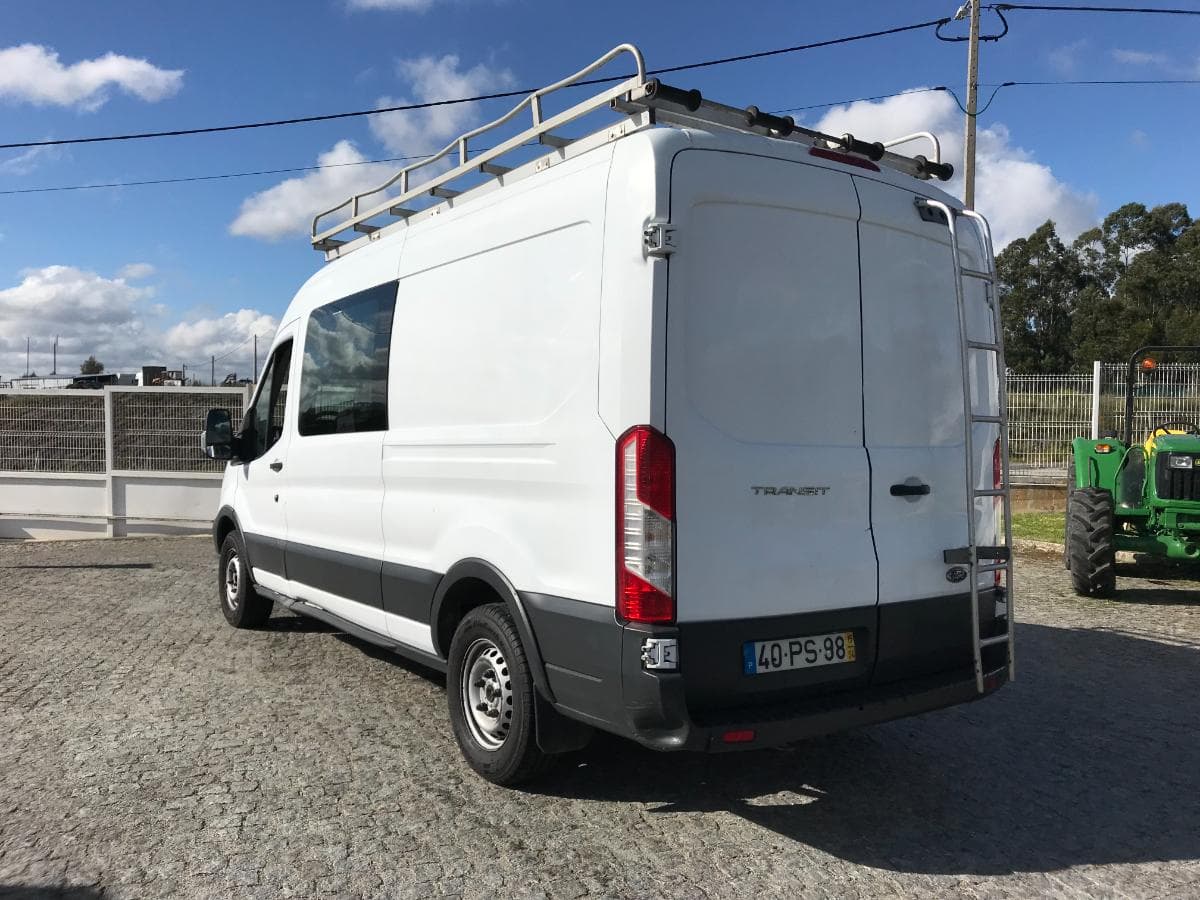 Ford Transit 2.2TDCI · Ano 2015 — imagem 6