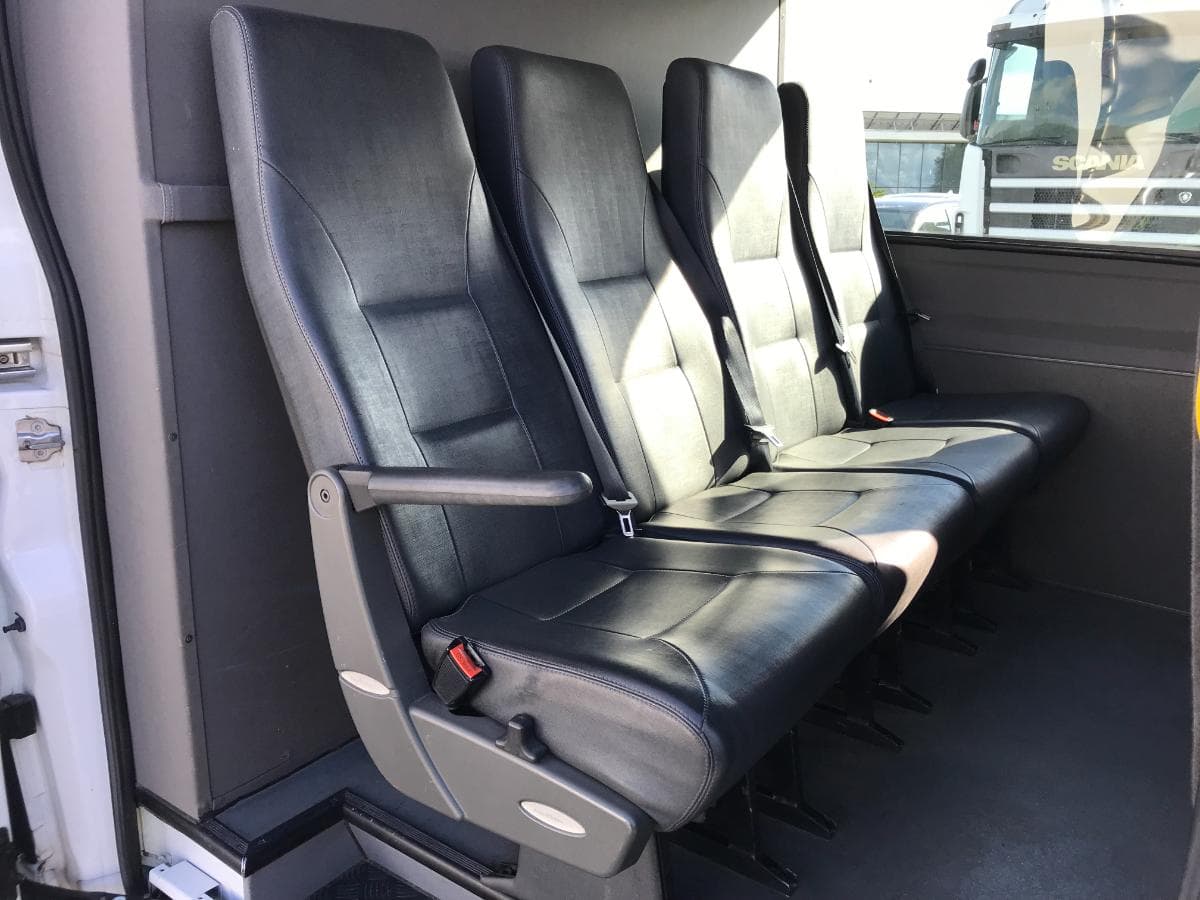 Ford Transit 2.2TDCI · Ano 2015 — imagem 18