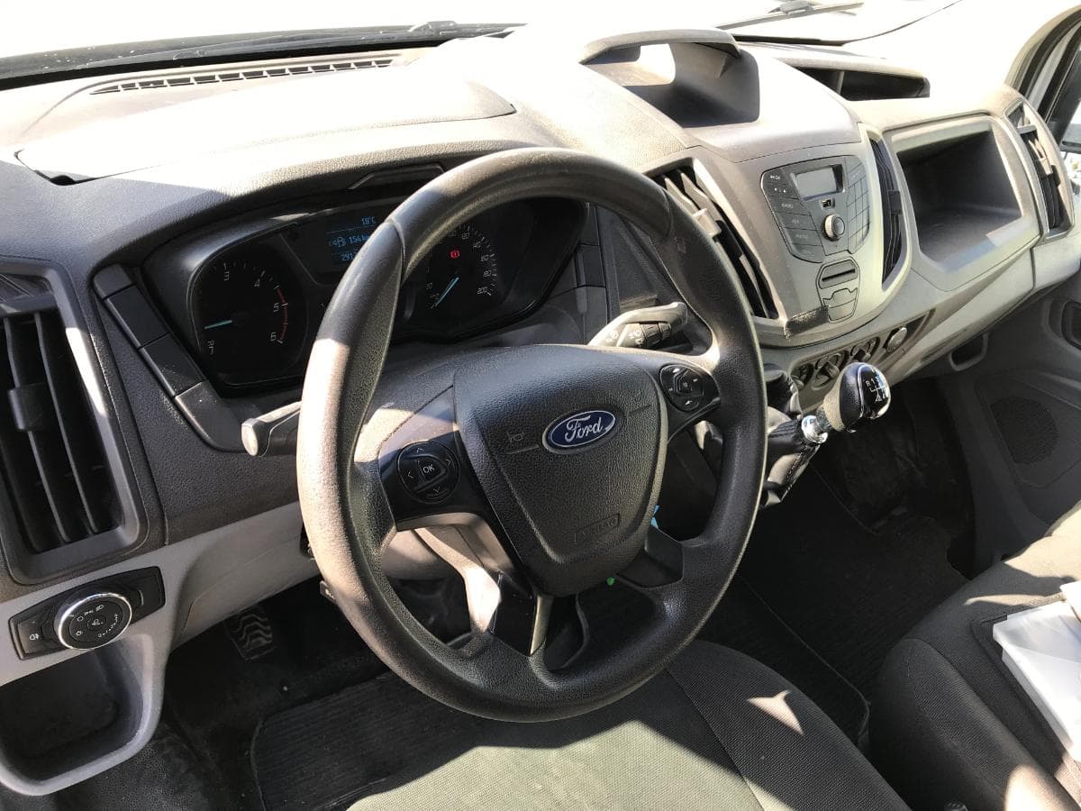 Ford Transit 2.2TDCI · Ano 2015 — imagem 21
