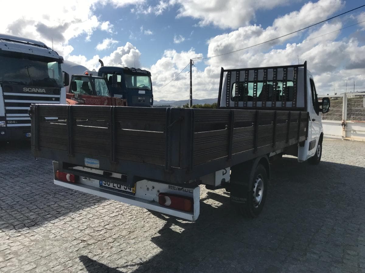 Renault Master 2.3DCI · Ano 2011 — imagem 4
