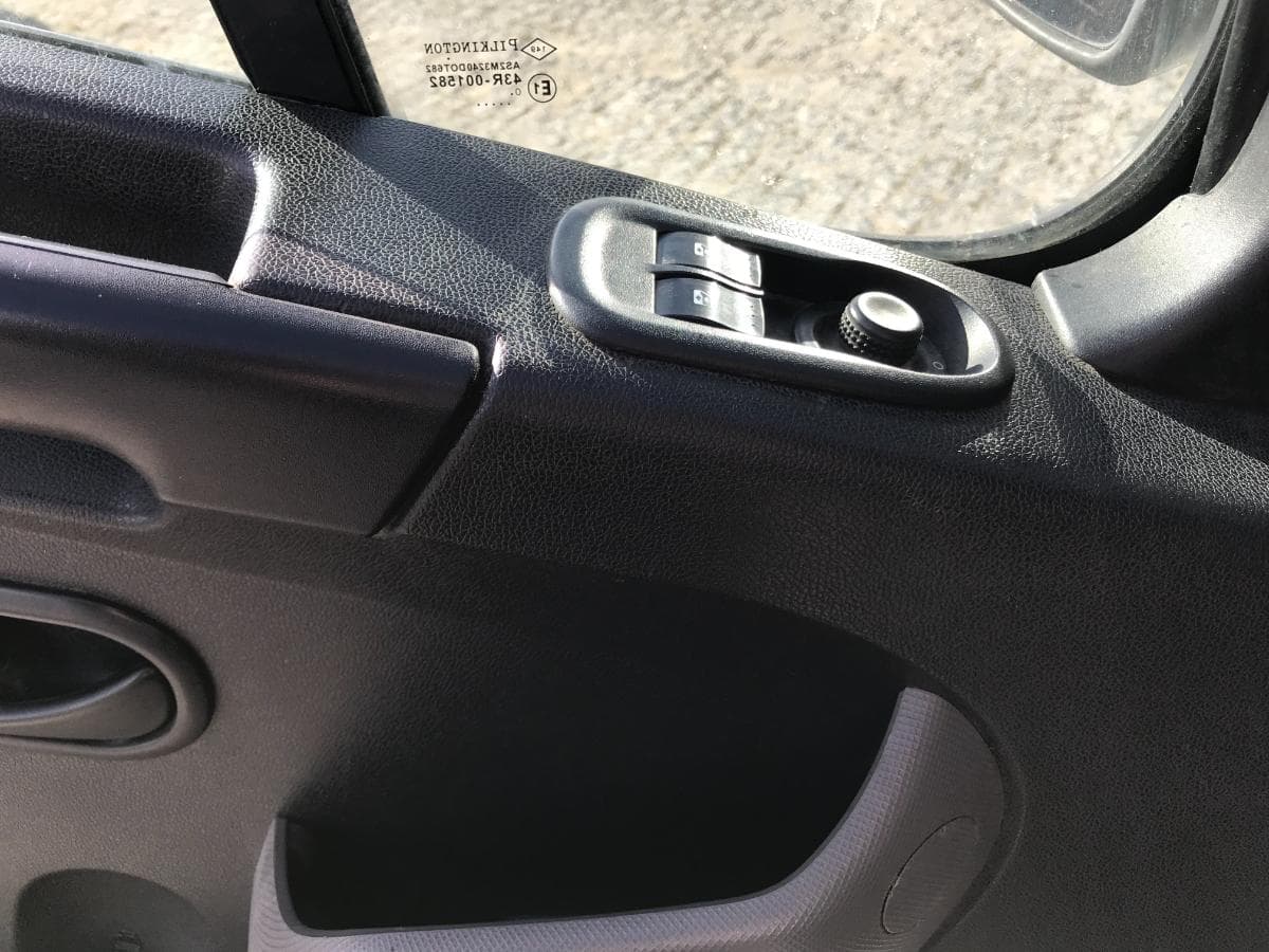 Renault Master 2.3DCI · Ano 2011 — imagem 17