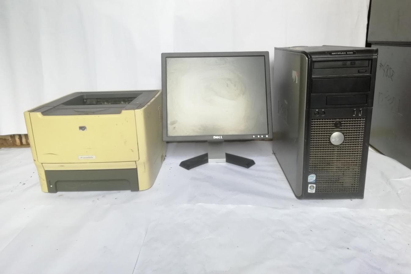 Material Informático · — imagem 2