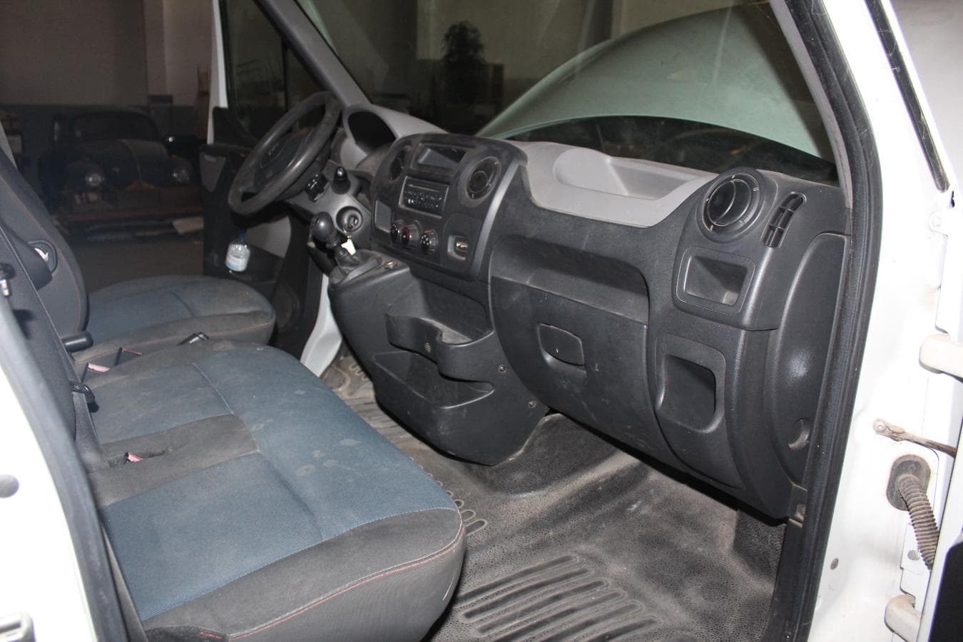 Renault Master 2.3DCI · Ano 2012 — imagen 15