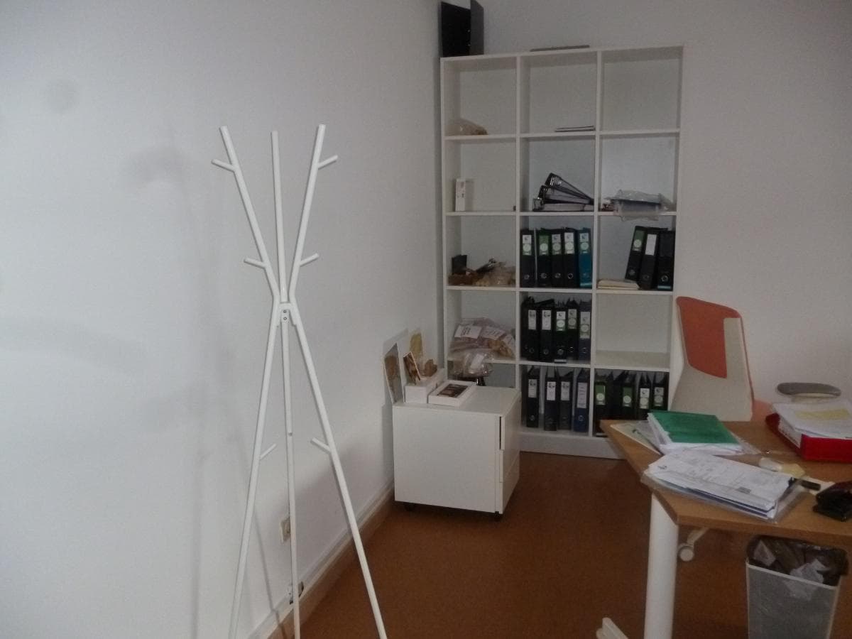 Equipamentos · Rolhas · Mobiliário de Escritório — image 24