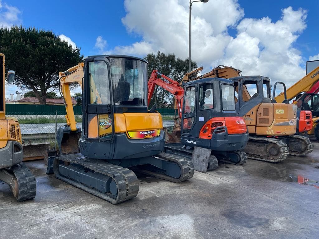 Mini Giratória Yanmar VIO 55 — imagen 3