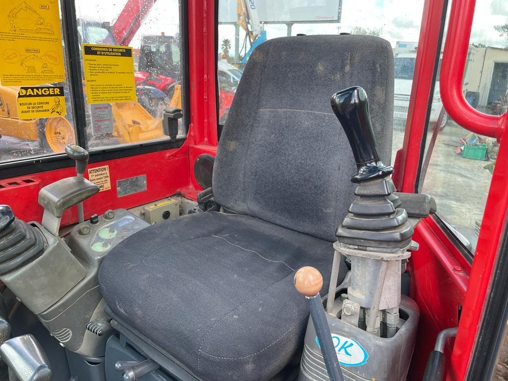 Mini Giratória Yanmar VIO 25 — imagen 4