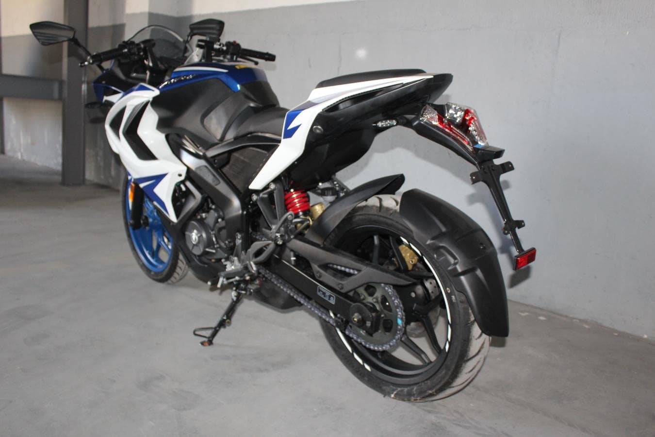 Bajaj Pulsar RS200 — imagen 7