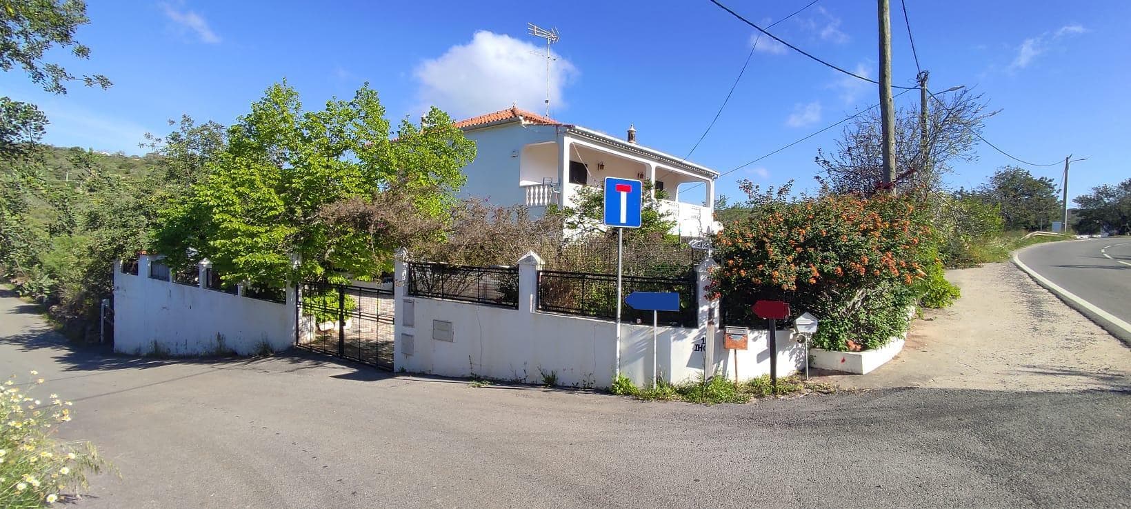 Proporção de 1/8 · Moradia + Terreno · Loulé — image 1