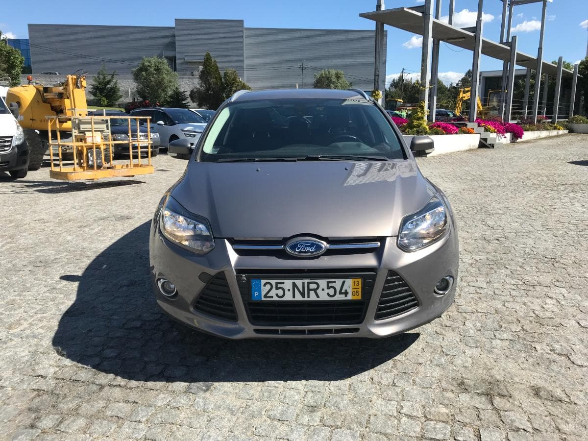 Ford Focus 1.6TDCI · Ano 2013 — imagem 2
