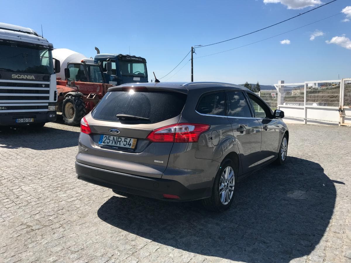 Ford Focus 1.6TDCI · Ano 2013 — imagem 4
