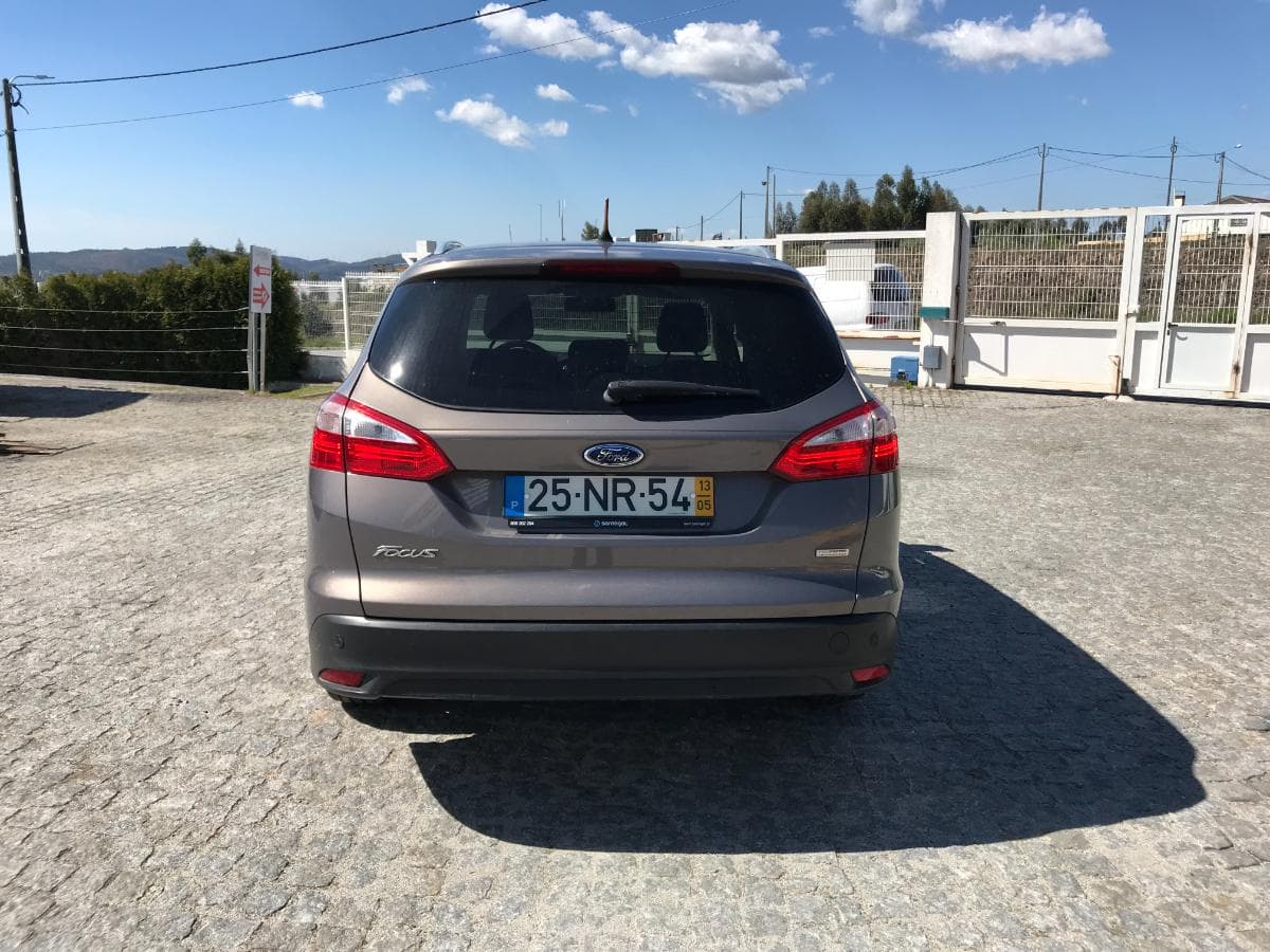 Ford Focus 1.6TDCI · Ano 2013 — imagem 5