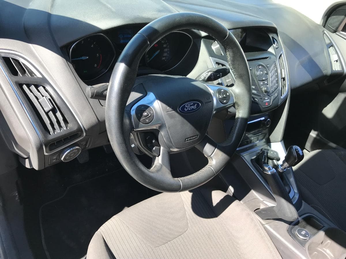 Ford Focus 1.6TDCI · Ano 2013 — imagem 21