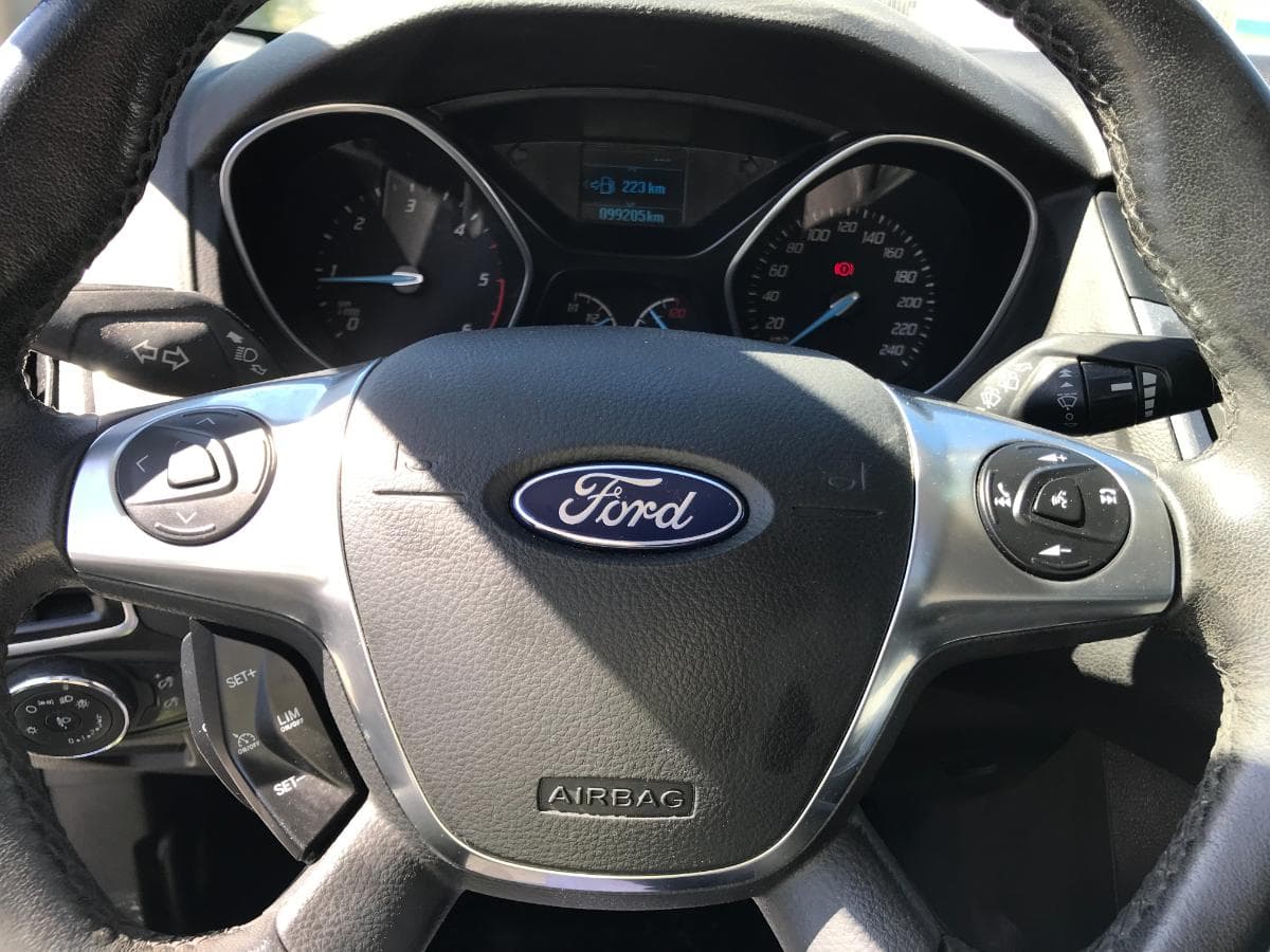 Ford Focus 1.6TDCI · Ano 2013 — imagem 27