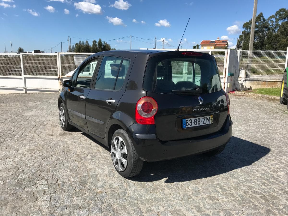 Renault Modus 1.2 · Ano 2005 — imagem 4