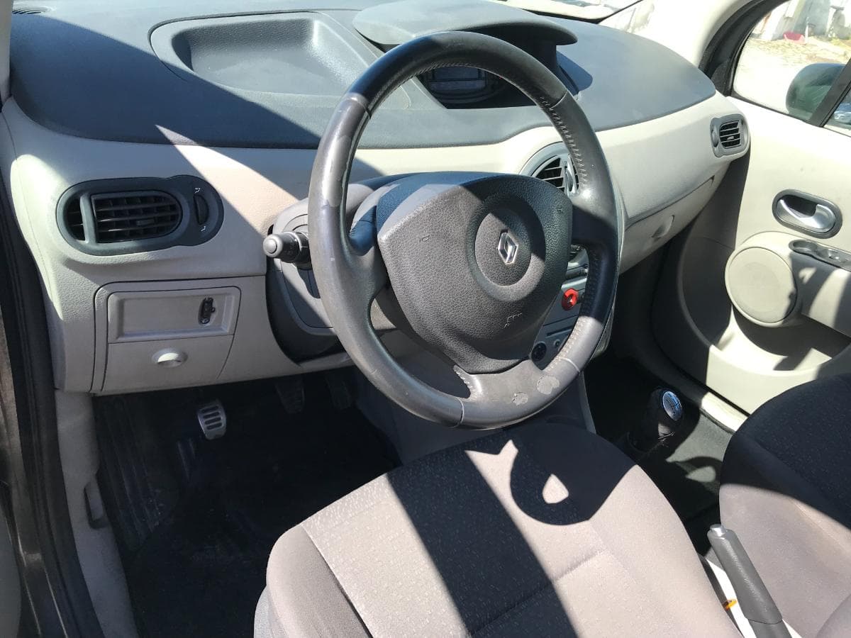 Renault Modus 1.2 · Ano 2005 — imagem 21