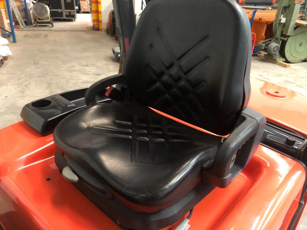 Empilhador Doosan D30G · Ano 2012 — image 7