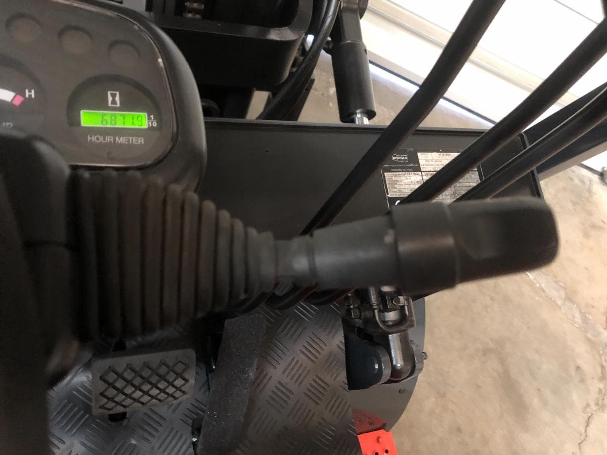 Empilhador Doosan D30G · Ano 2012 — image 9