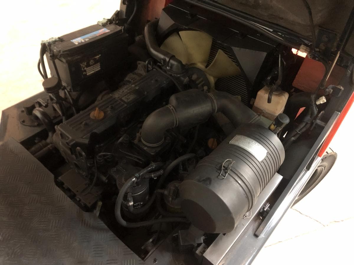Empilhador Doosan D30G · Ano 2012 — image 11