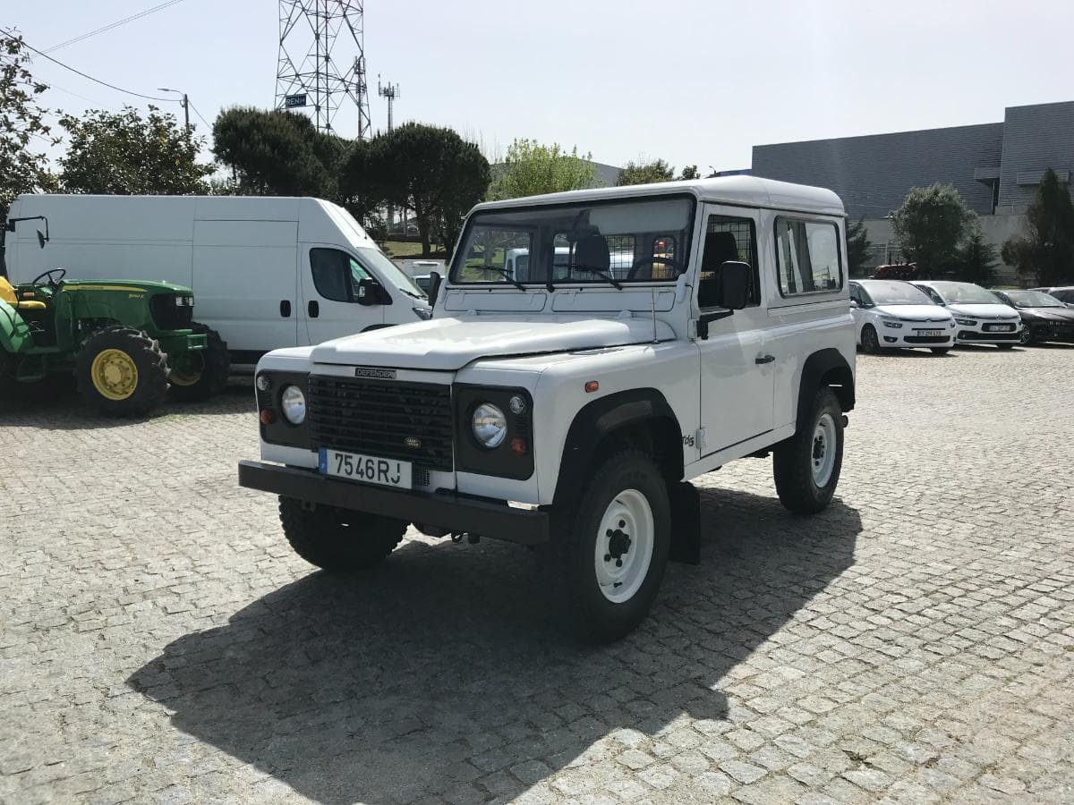 Land Rover Defender TD5 90HT · Ano 2001 — imagem 5