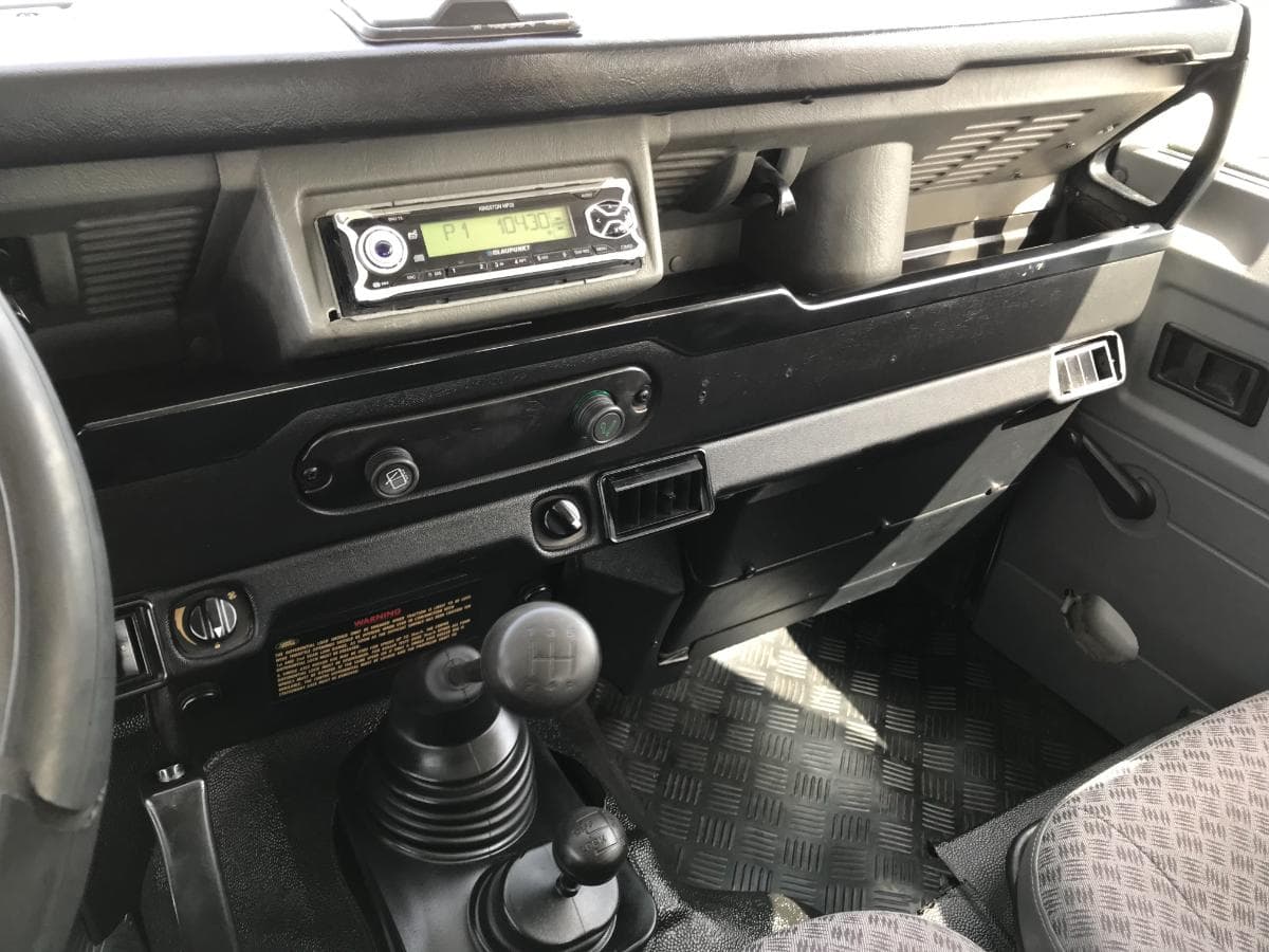 Land Rover Defender TD5 90HT · Ano 2001 — imagem 17