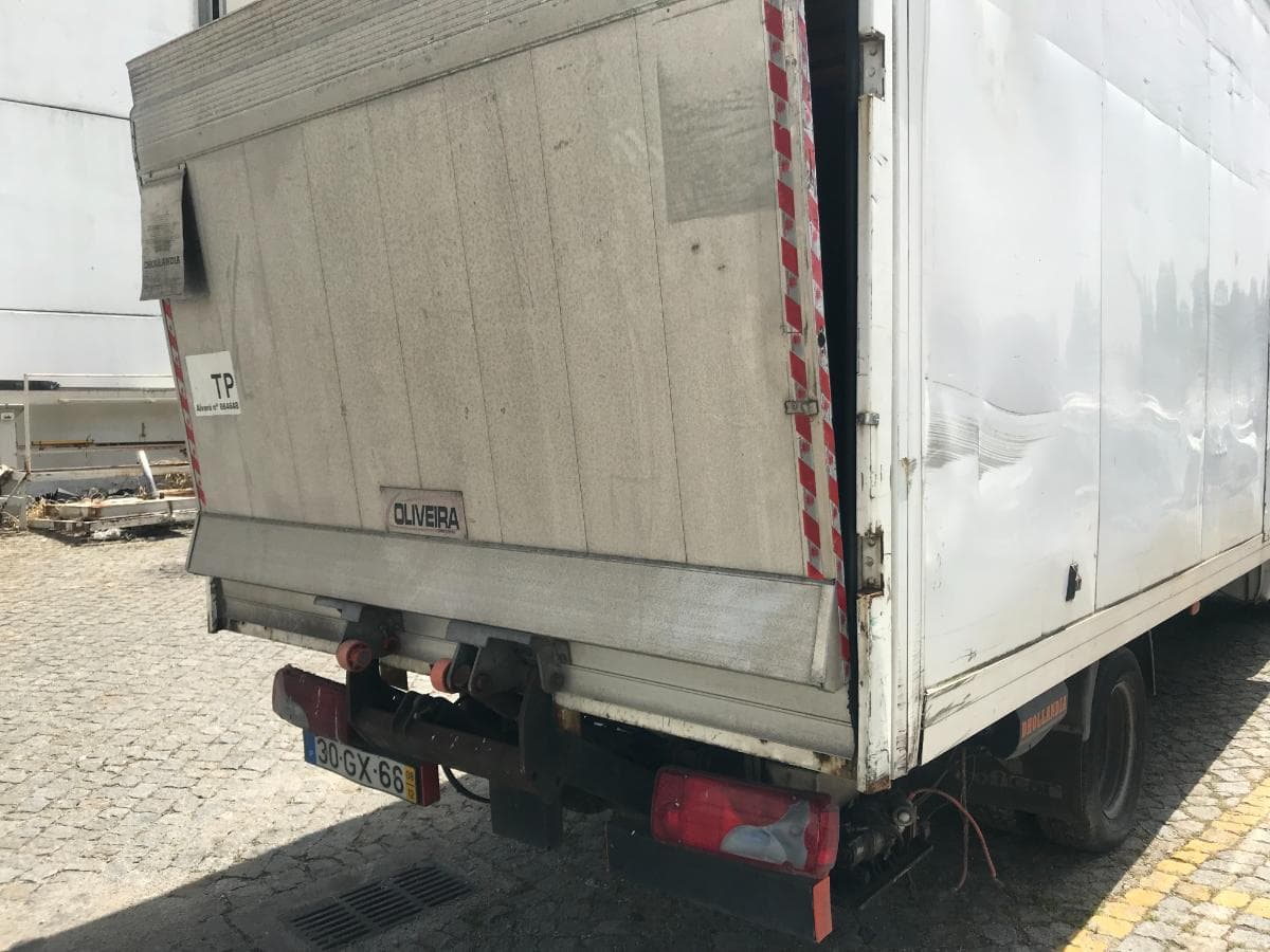 Mercedes-Benz 518 CDI · Ano 2008 — imagen 9