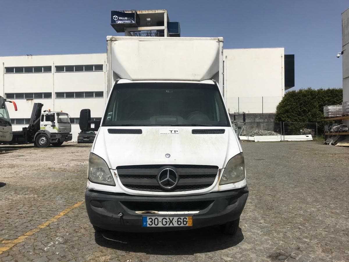 Mercedes-Benz 518 CDI · Ano 2008 — imagen 2