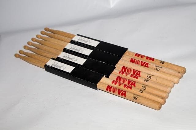 Equipamentos Áudio ·  Guitarras · Diversos — image 17