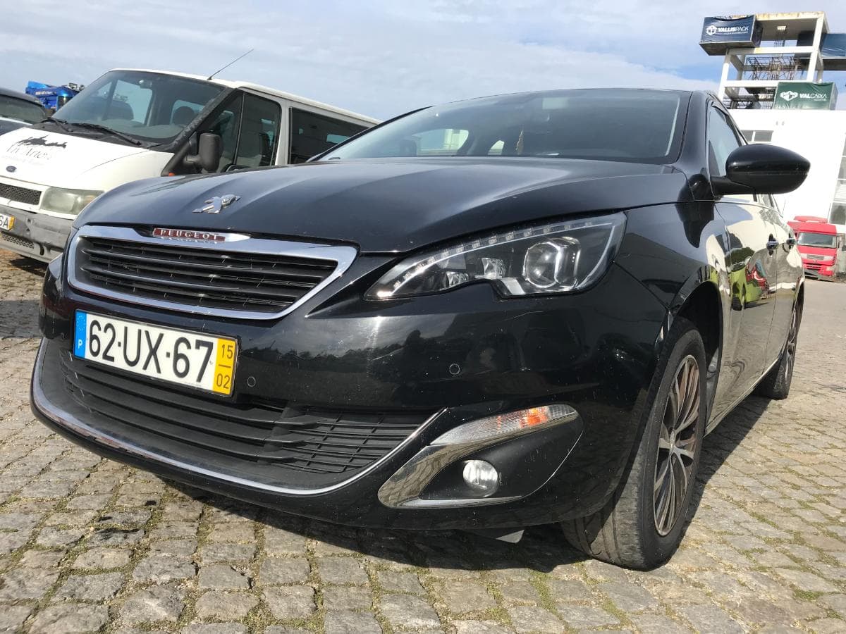 Peugeot 308 SW 1.6 Blue HDI · Ano 2015 — imagem 10