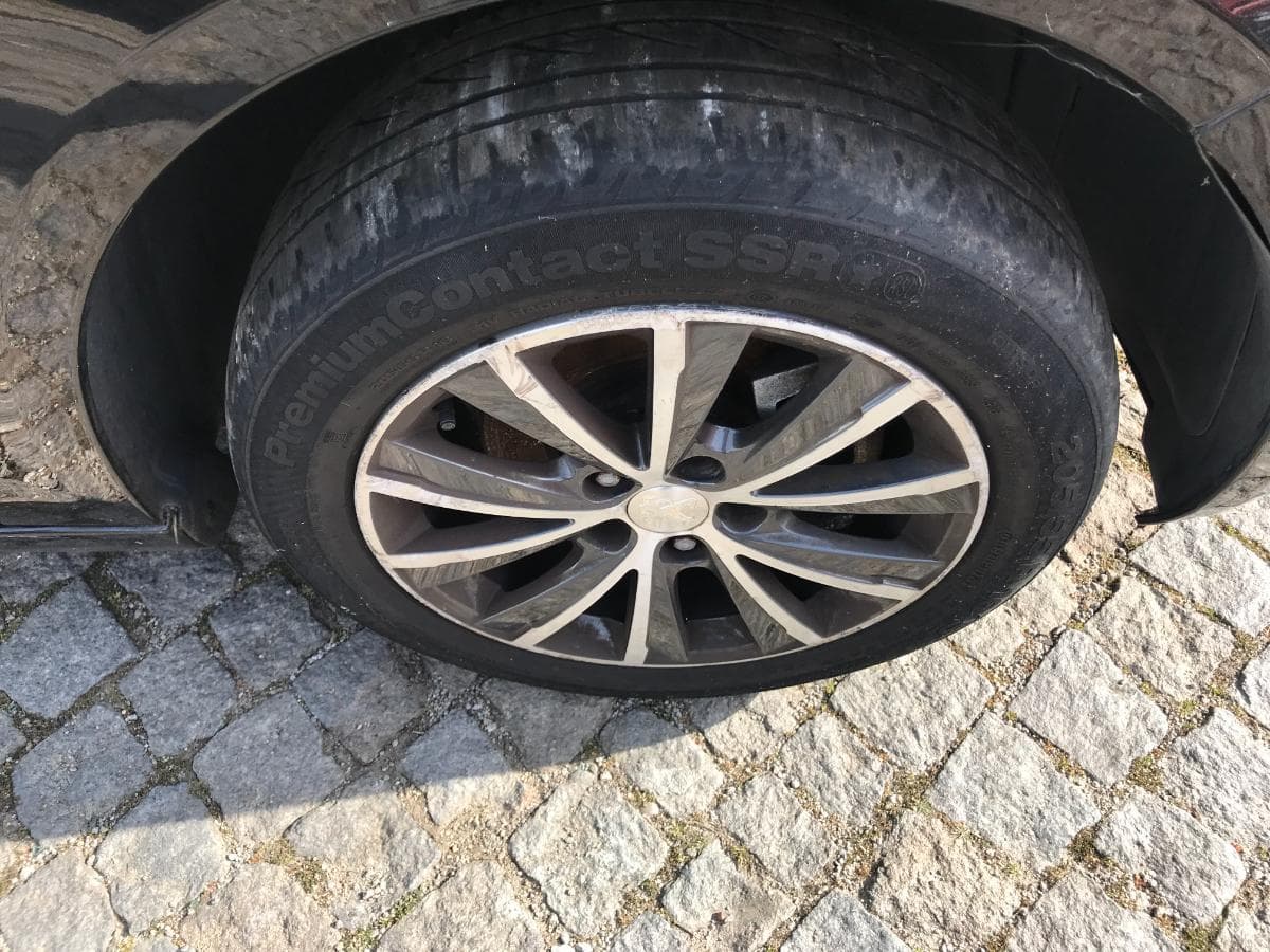 Peugeot 308 SW 1.6 Blue HDI · Ano 2015 — imagem 23