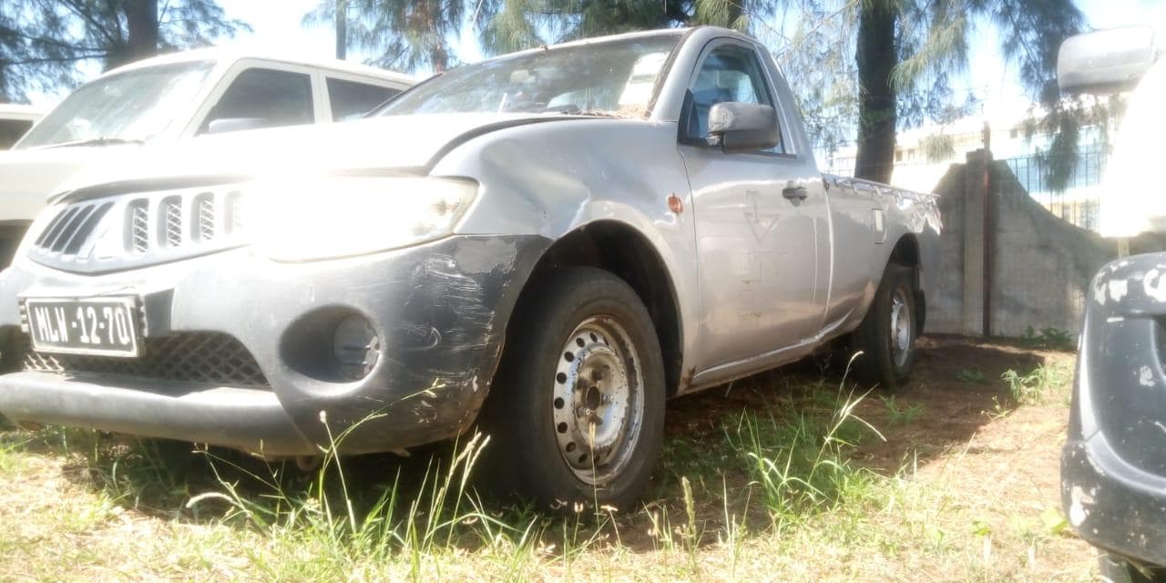 Mitshubish L200 ·