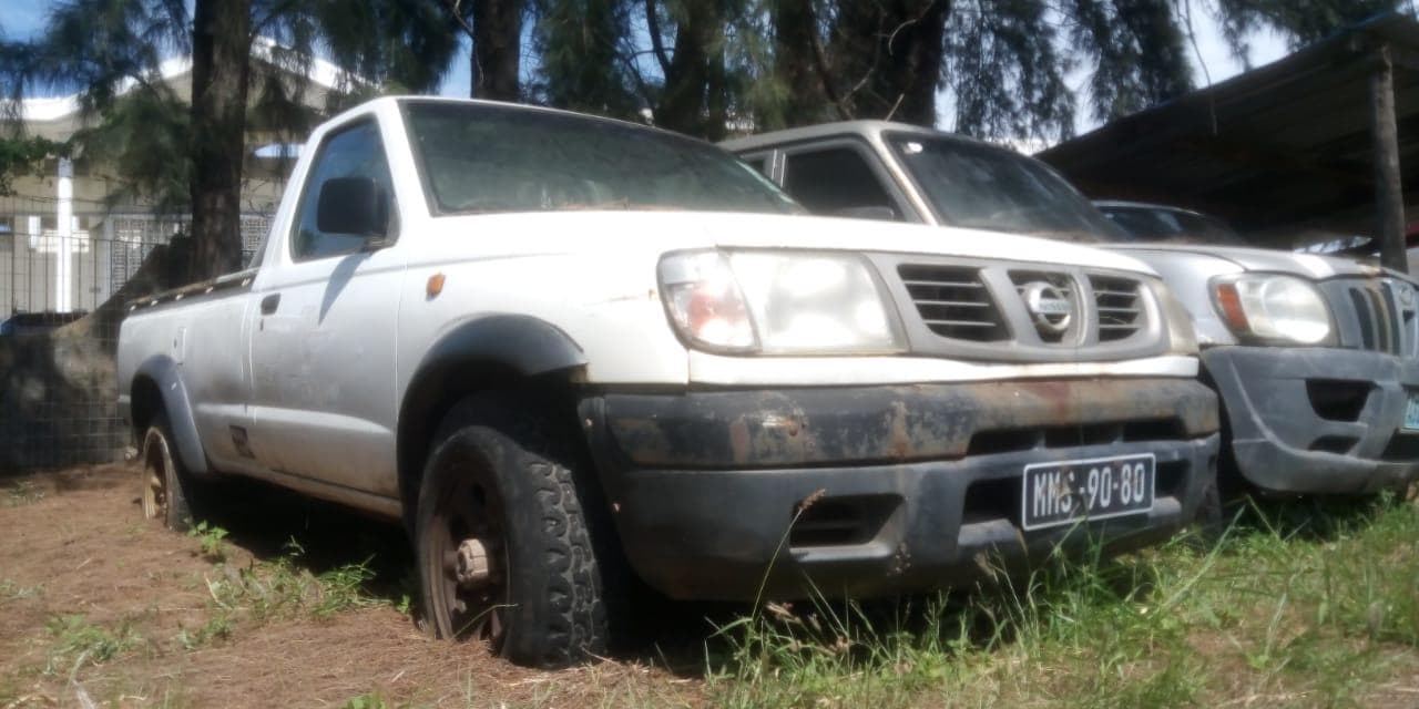 Nissan Hardbody ·
