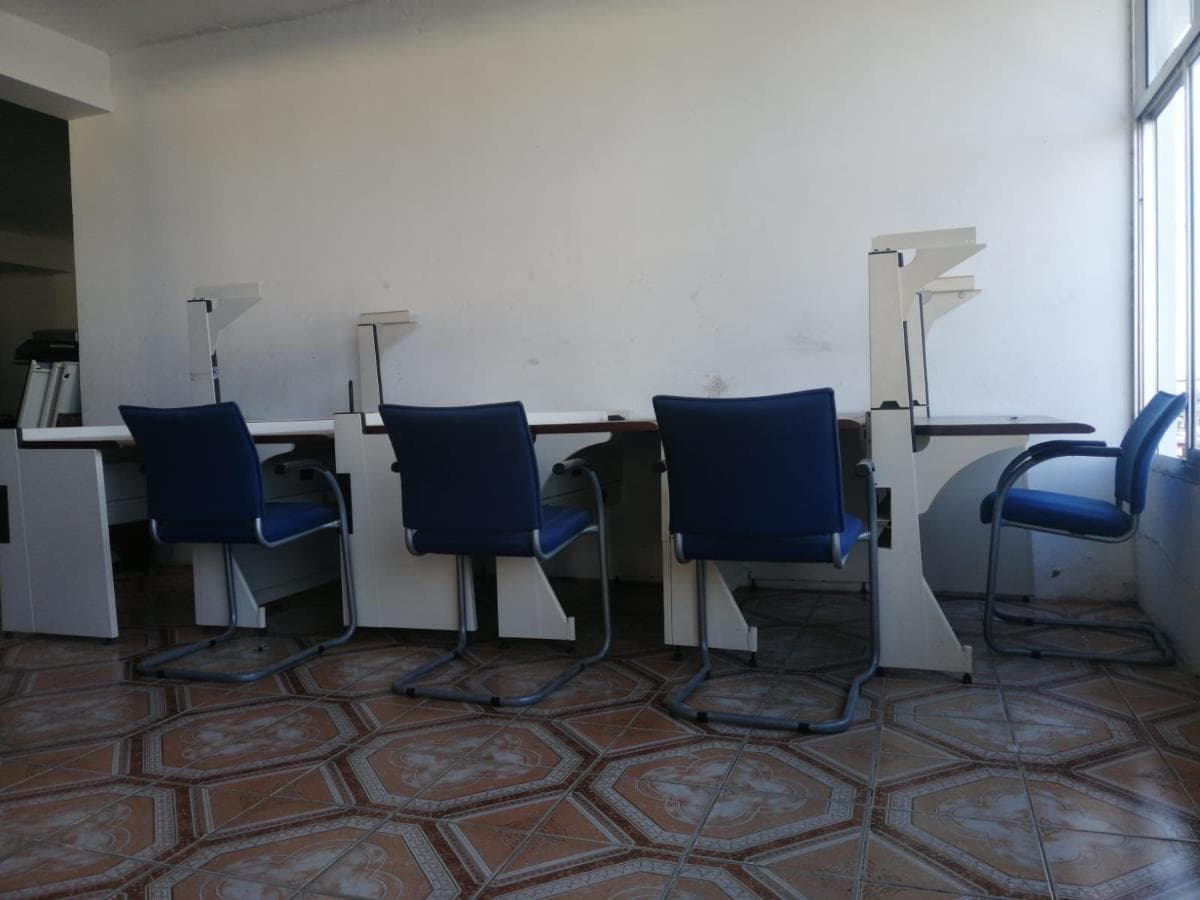 Mobiliario de oficina ·