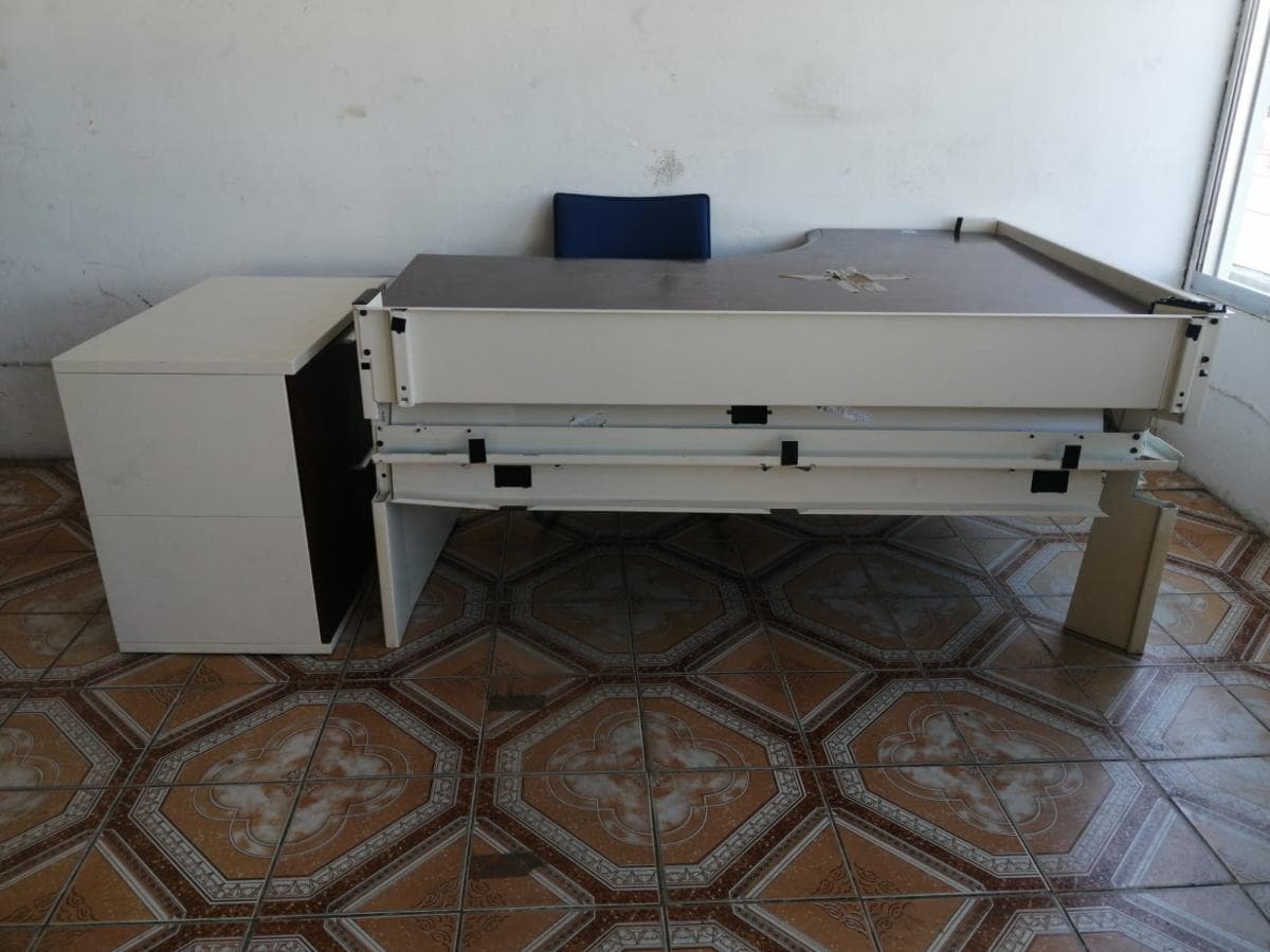 Mobiliário de escritório · — imagem 1