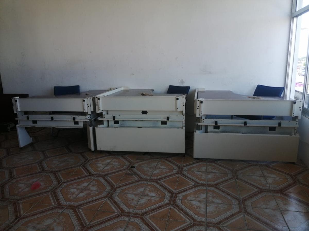 Mobiliario de oficina ·
