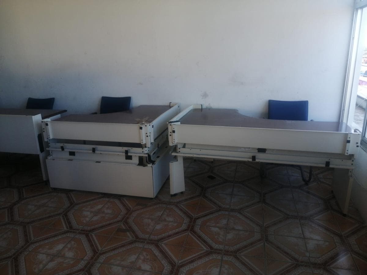 Mobiliario de oficina ·