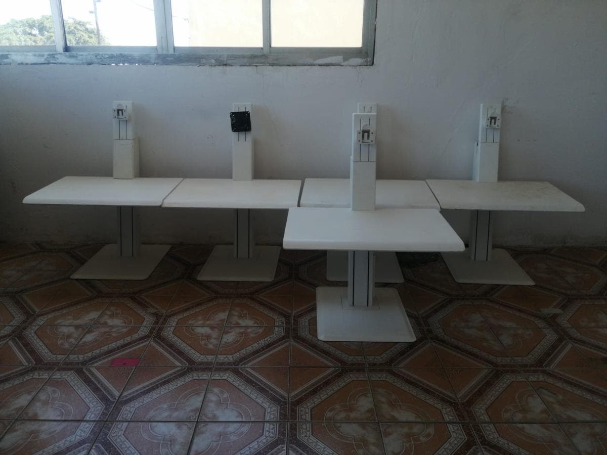 Mobiliario de oficina ·