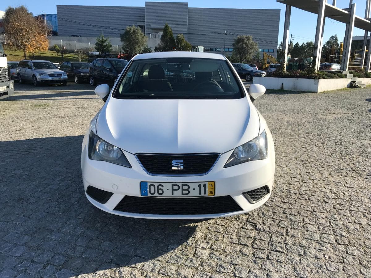 Seat Ibiza 1.2TDI · Ano 2014 — imagem 2