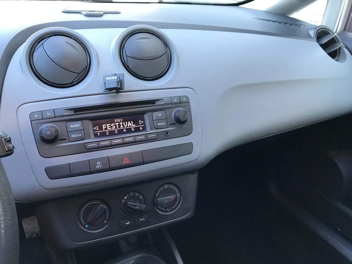Seat Ibiza 1.2TDI · Ano 2014 — imagem 25