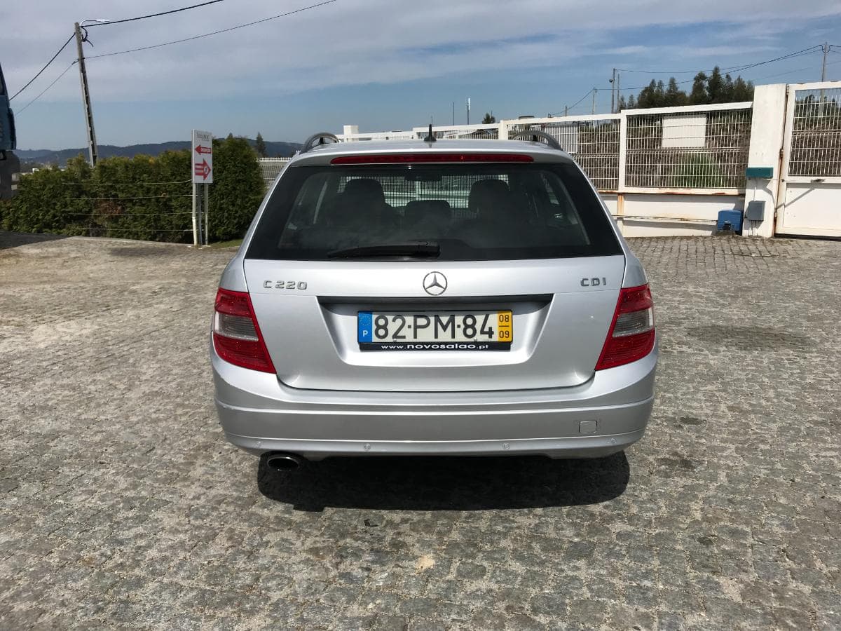 Mercedes-Benz C220 CDI · Ano 2008 — imagen 7