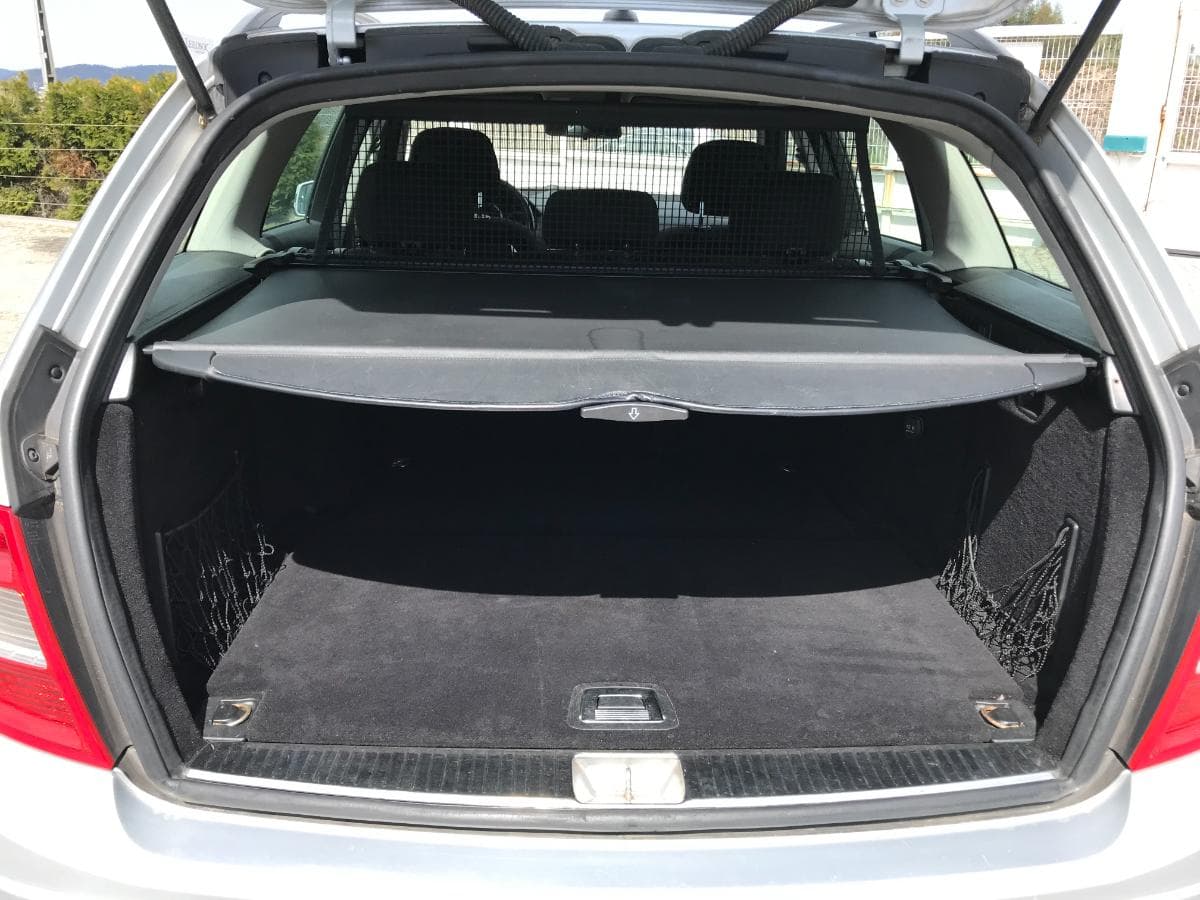 Mercedes-Benz C220 CDI · Ano 2008 — imagen 9
