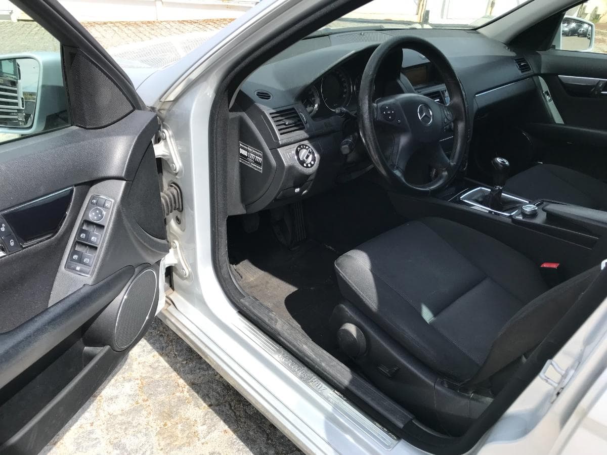 Mercedes-Benz C220 CDI · Ano 2008 — imagen 16