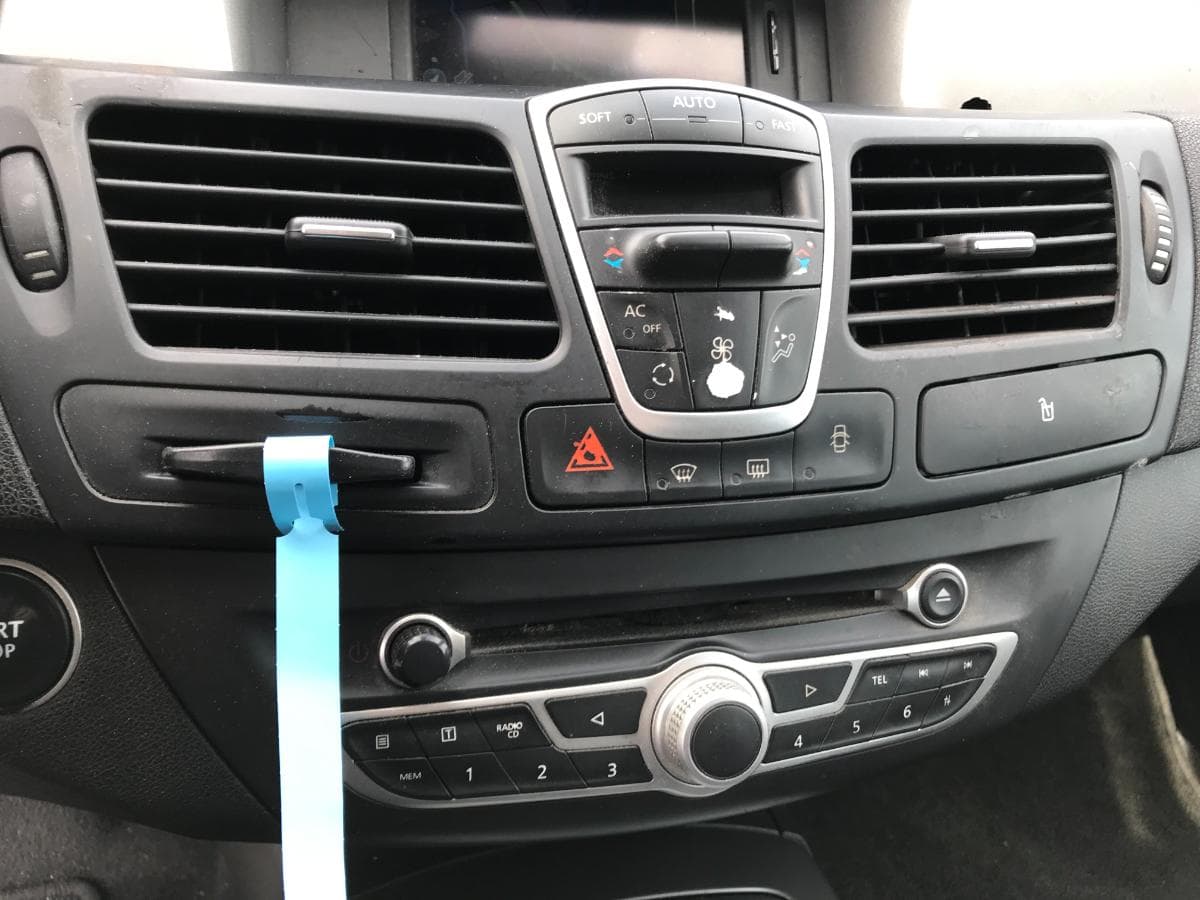 Renault Laguna 2.0DCI · Ano 2011 — imagen 19
