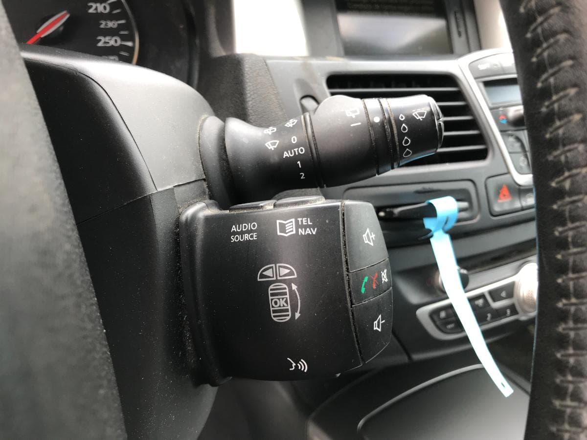 Renault Laguna 2.0DCI · Ano 2011 — imagen 22